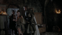 extant_GameOfThrones_1x01-WinterIsComing_2758