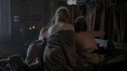 extant_GameOfThrones_1x01-WinterIsComing_2768