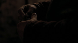 extant_GameOfThrones_1x01-WinterIsComing_2778