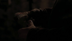 extant_GameOfThrones_1x01-WinterIsComing_2779