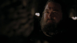 extant_GameOfThrones_1x01-WinterIsComing_2797