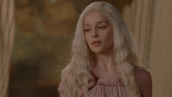 extant_GameOfThrones_1x01-WinterIsComing_2890