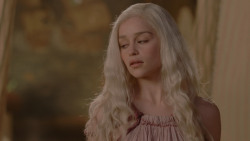extant_GameOfThrones_1x01-WinterIsComing_2892