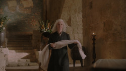extant_GameOfThrones_1x01-WinterIsComing_2908