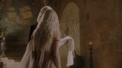 extant_GameOfThrones_1x01-WinterIsComing_2918