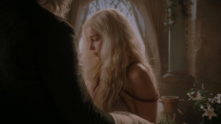 extant_GameOfThrones_1x01-WinterIsComing_2941