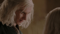 extant_GameOfThrones_1x01-WinterIsComing_2957