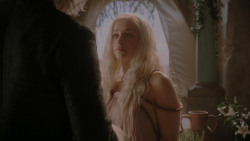 extant_GameOfThrones_1x01-WinterIsComing_2963