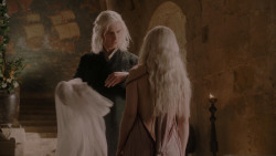 extant_GameOfThrones_1x01-WinterIsComing_2966
