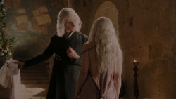 extant_GameOfThrones_1x01-WinterIsComing_2968