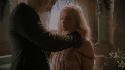 extant_GameOfThrones_1x01-WinterIsComing_2979