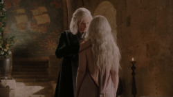 extant_GameOfThrones_1x01-WinterIsComing_2984