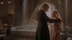 extant_GameOfThrones_1x01-WinterIsComing_2988