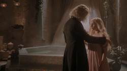 extant_GameOfThrones_1x01-WinterIsComing_2989