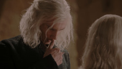 extant_GameOfThrones_1x01-WinterIsComing_3001