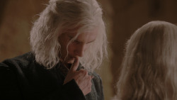 extant_GameOfThrones_1x01-WinterIsComing_3002