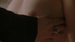 extant_GameOfThrones_1x01-WinterIsComing_3012