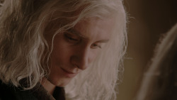 extant_GameOfThrones_1x01-WinterIsComing_3026