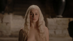 extant_GameOfThrones_1x01-WinterIsComing_3120