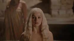 extant_GameOfThrones_1x01-WinterIsComing_3129
