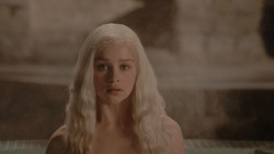 extant_GameOfThrones_1x01-WinterIsComing_3135