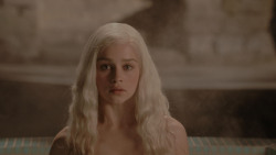 extant_GameOfThrones_1x01-WinterIsComing_3136