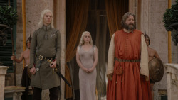 extant_GameOfThrones_1x01-WinterIsComing_3164