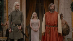 extant_GameOfThrones_1x01-WinterIsComing_3174