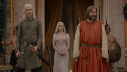 extant_GameOfThrones_1x01-WinterIsComing_3175