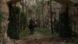 extant_GameOfThrones_1x01-WinterIsComing_3176