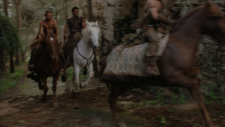extant_GameOfThrones_1x01-WinterIsComing_3181