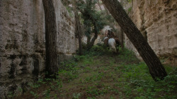 extant_GameOfThrones_1x01-WinterIsComing_3189