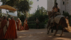 extant_GameOfThrones_1x01-WinterIsComing_3196