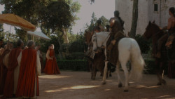 extant_GameOfThrones_1x01-WinterIsComing_3198
