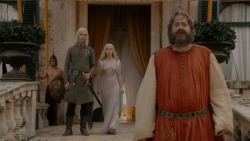 extant_GameOfThrones_1x01-WinterIsComing_3206