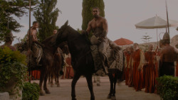 extant_GameOfThrones_1x01-WinterIsComing_3243