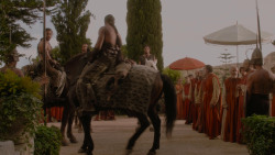 extant_GameOfThrones_1x01-WinterIsComing_3246