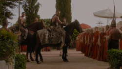 extant_GameOfThrones_1x01-WinterIsComing_3255