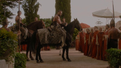 extant_GameOfThrones_1x01-WinterIsComing_3256