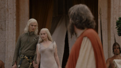 extant_GameOfThrones_1x01-WinterIsComing_3280