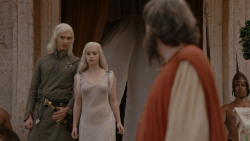 extant_GameOfThrones_1x01-WinterIsComing_3284