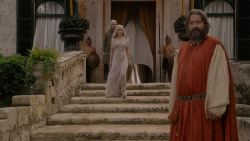 extant_GameOfThrones_1x01-WinterIsComing_3294