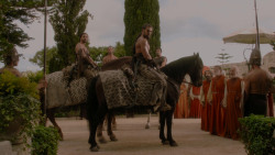 extant_GameOfThrones_1x01-WinterIsComing_3297
