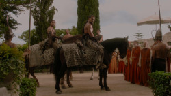 extant_GameOfThrones_1x01-WinterIsComing_3299