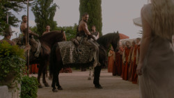 extant_GameOfThrones_1x01-WinterIsComing_3312