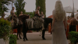 extant_GameOfThrones_1x01-WinterIsComing_3315