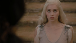 extant_GameOfThrones_1x01-WinterIsComing_3321