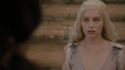 extant_GameOfThrones_1x01-WinterIsComing_3322