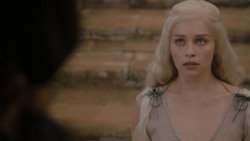 extant_GameOfThrones_1x01-WinterIsComing_3323