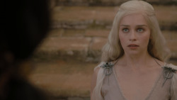 extant_GameOfThrones_1x01-WinterIsComing_3324